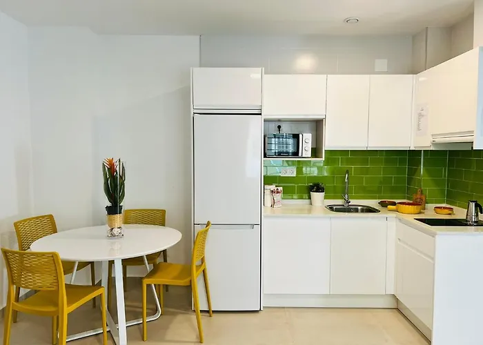 Bnbook Medea 2 Apart-hotel