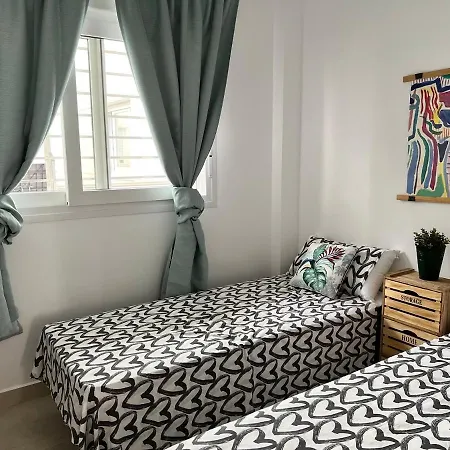 Bnbook Medea 2 Апарт-отель Фуэнхирола