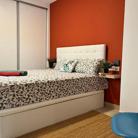 Bnbook Medea 2 Апарт-отель Фуэнхирола