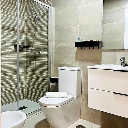 Bnbook Medea 2 Hotel apartamentowy